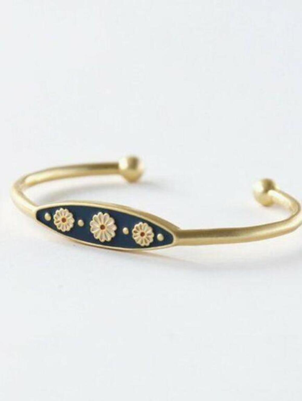 Madewell Daisy Delight Enamel Cuff Bracelet